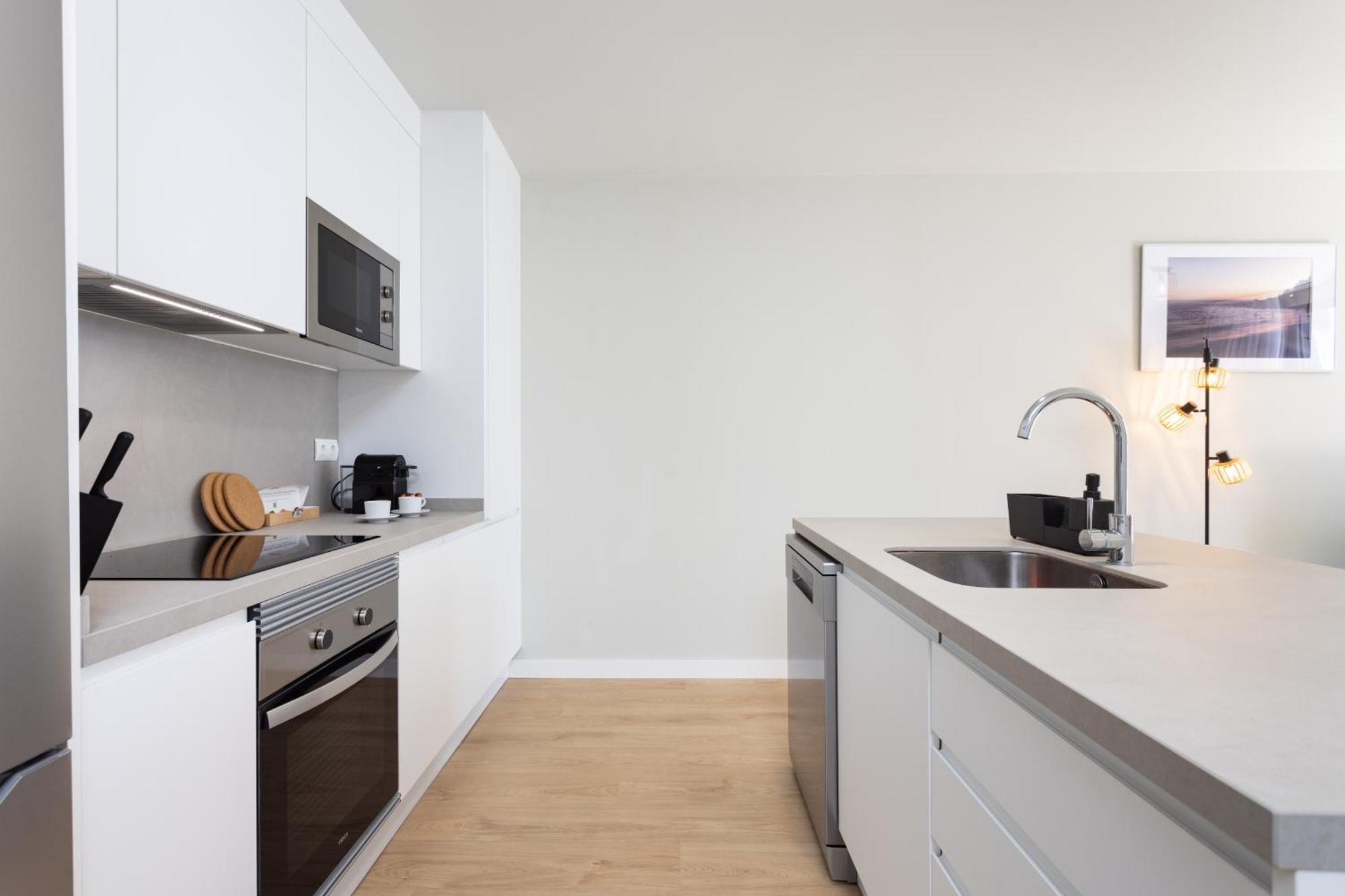 Home2book Cozy & Modern Apt, Pool & Terrace Apartment